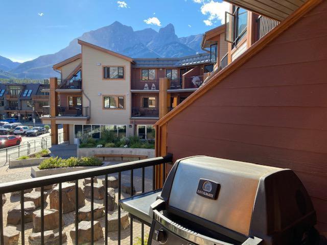 Beautiful Peak Vista - 2Br W Stunning Mt Views Villa Canmore Exterior photo